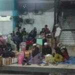 Kapal KM Bukit Raya terbakar, ribuan calon penumpang tidak bisa berangkat ke Surabaya