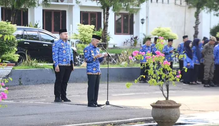 Wakil Bupati Syahban memimpin upacara peringatan Hari Otoda bersama ratusan ASN Pangkep